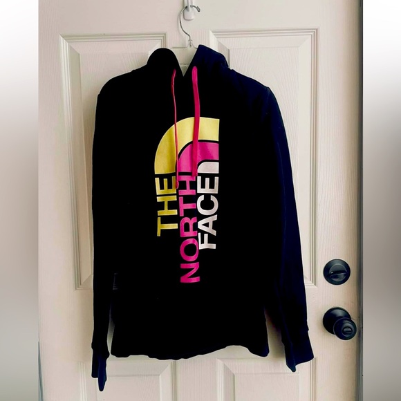 The North Face Tops - North face women’s sweatshirt